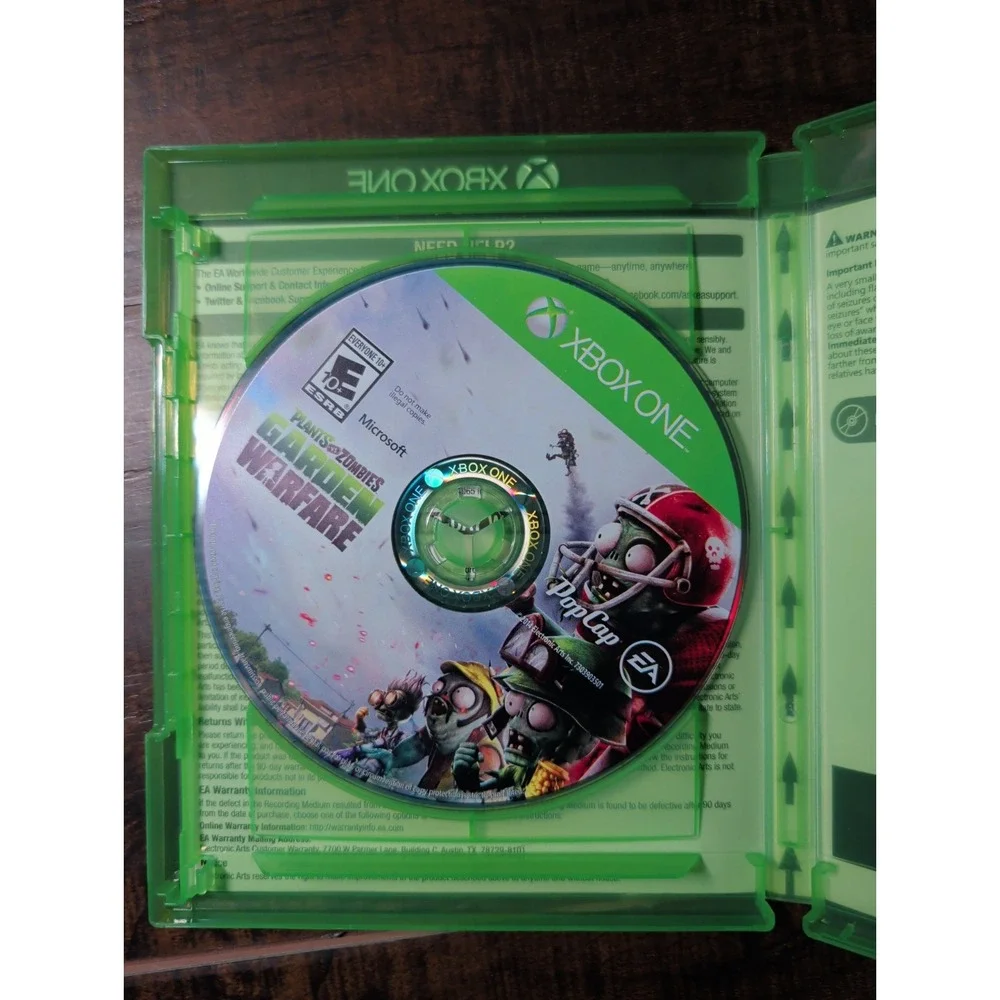 Plants vs Zombies Garden Warfare Xbox One – CIB Tested Very Good – B2G1 Free